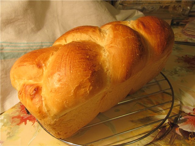 Challah Litva trong lò nướng