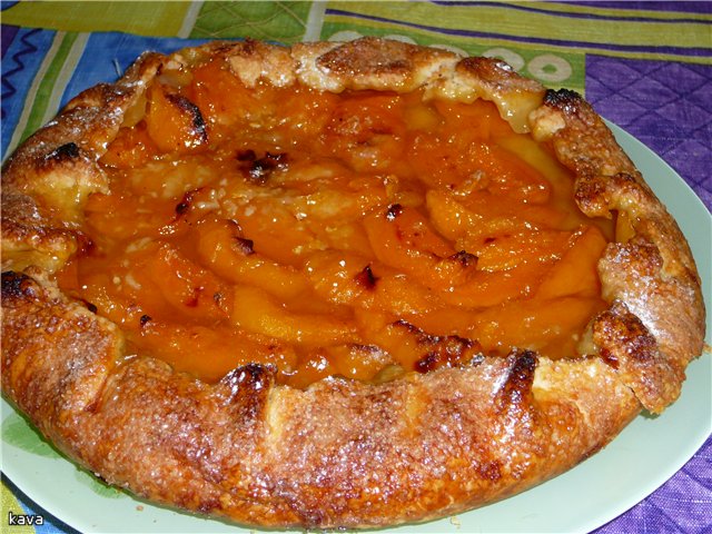 Crostata ar aprikozēm