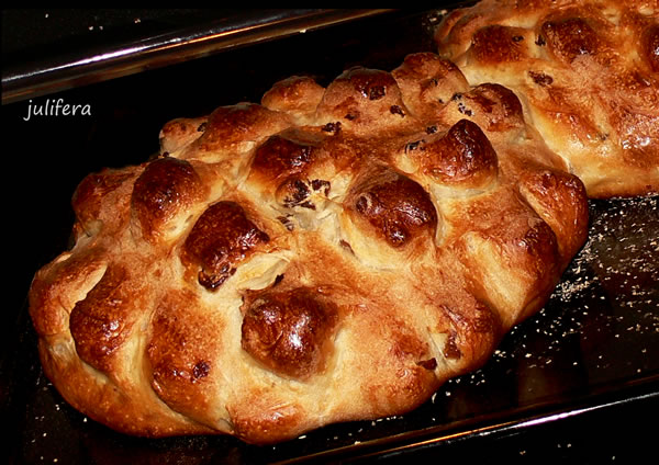 Porcupine bread on dough (oven)