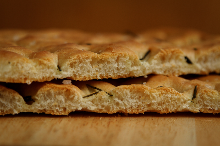 Focaccia med rosmarin / Focaccia al rosmarino (ovn)