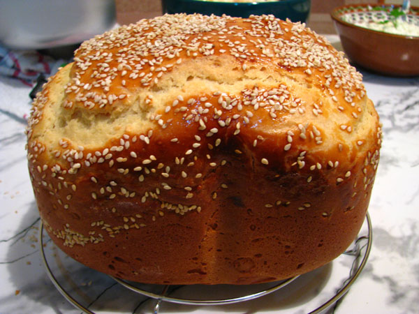 Sesambrød med honning og melk (brødmaker)