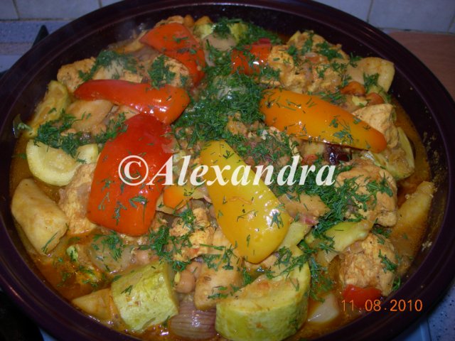 Tagine gà với mơ khô và các công thức nấu ăn khác cho tagine