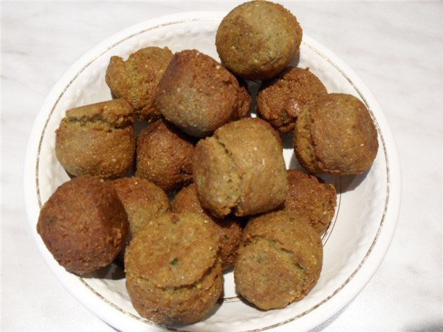 Falafel - aunazirņu bumbiņas