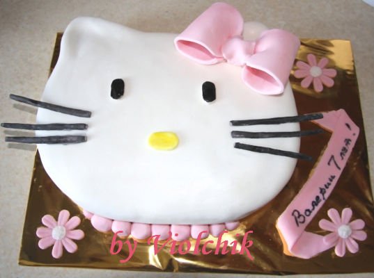 Hello Kitty Cakes