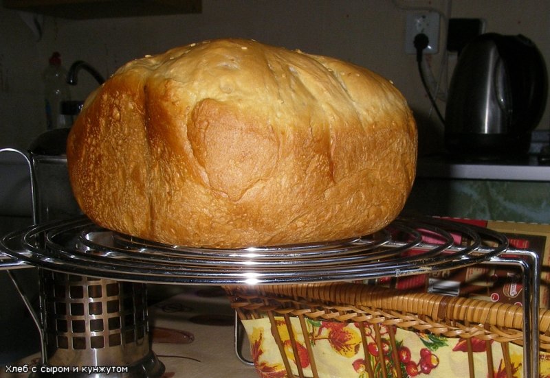 Bread with cheese and sesame seeds (bread maker)