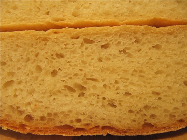 Maize Como (Pane di Como) krāsnī (nejaukt ar Pane di Come Antico)