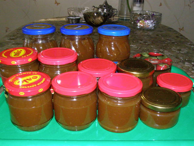 Coniferous Rosehip Jam