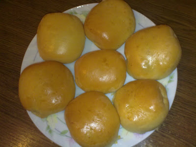 Buns with cottage cheese (Buchteln)