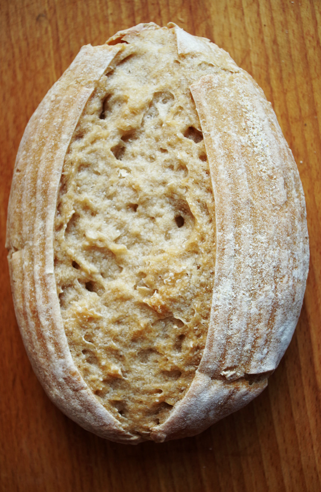 About hands and hooks - features of kneading bread dough