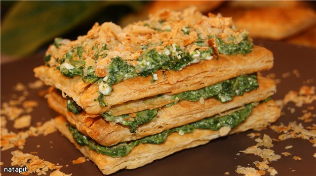 Crispy milfey with spinach cream