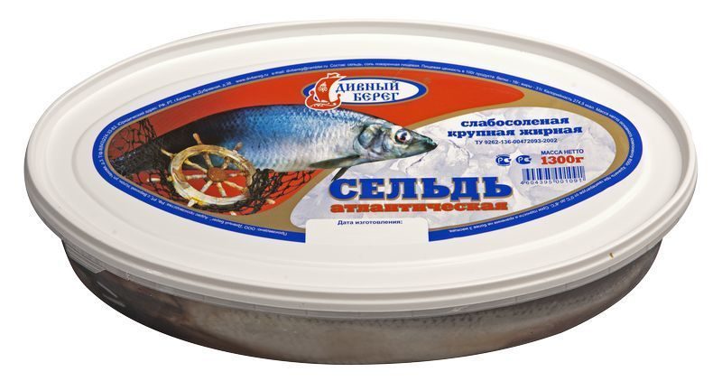 Sklenice na knedlíky a nádoba na sledě na mouku