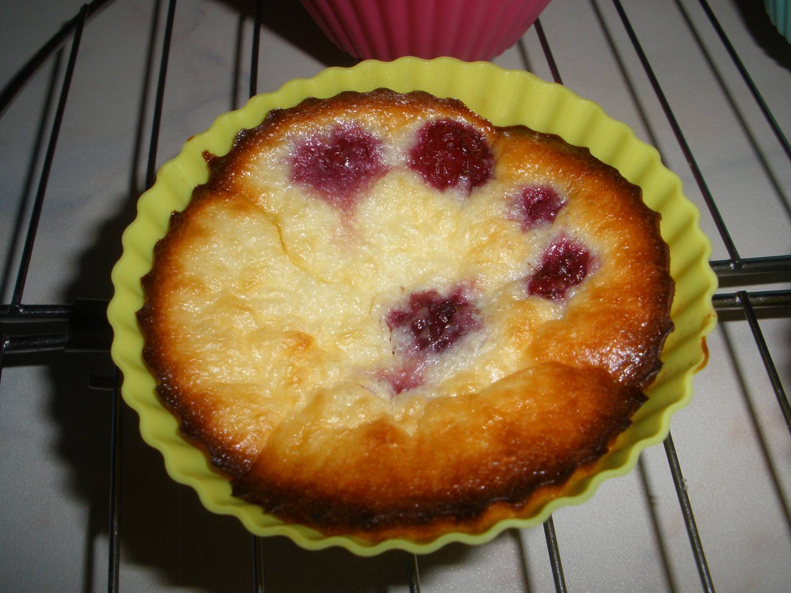 Casserole with berries or banana