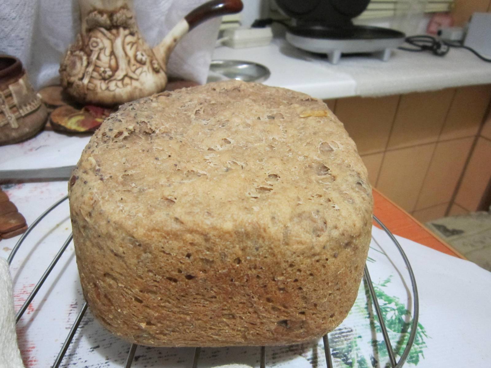 Wheat-buckwheat bread with poppy seeds, flax seeds, walnuts