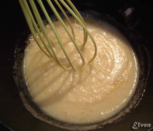 Gresskar med tørkede aprikoser med melk-honning saus