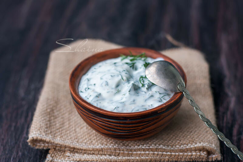 Courgettsalat med yoghurt